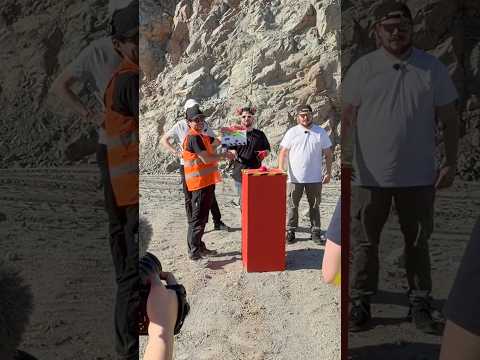 MAKING-OF : On ouvre des coffres-forts 💣 thumbnail