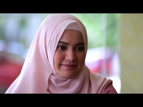 [CLIP] Cinta Bukan Kristal: Ep 23 - Yana Menderita? Ye Ke? | Tonton thumbnail