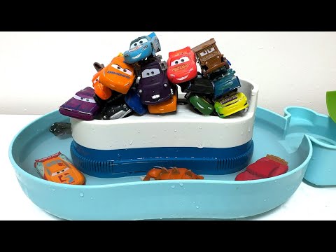 Disney Cars ☆ A mysterious toy that changes color in cold and warm water thumbnail