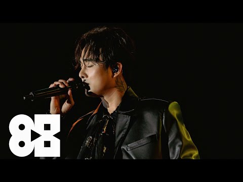 Đạt G - Hành Trang Chuyện Buồn | Live at Concert 'Cây Thích Nghi'  @DatGMusic thumbnail