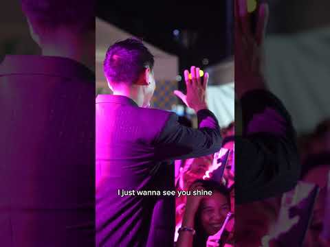 Parachute by Mikey Bustos - LIVE in Cebu, Philippines (BAICON) thumbnail