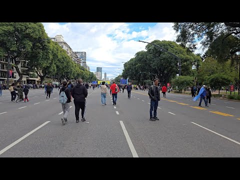 Leisurely walk in Palermo, Buenos Aires. thumbnail