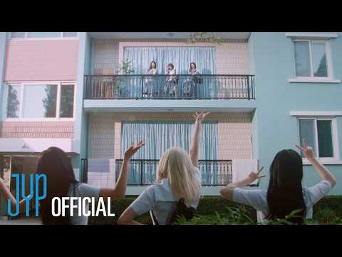 NMIXX(엔믹스) “Heavy Serenade” Performance Video thumbnail