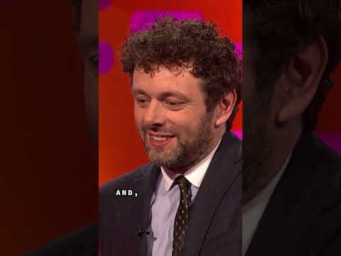 Michael Sheen was manhandled by The Queen 👸 thumbnail