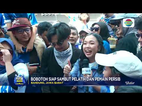 Pecah! Keseruan Para Bobotoh Teriakkan Yel-Yel Persib Di Simpang Lima Bandung! | Pawai Per5ib Juara thumbnail