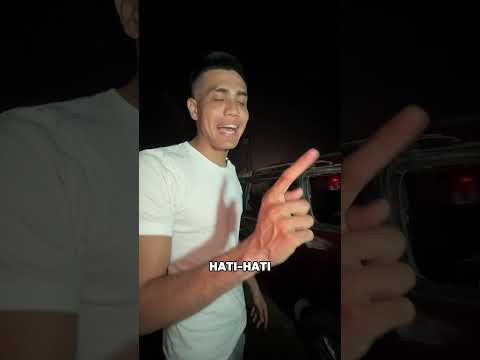 Kecelakaan mobil masuk parit hancur semua 😢 thumbnail