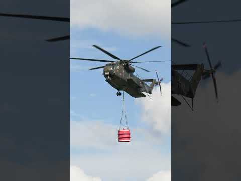 CH-53 Dropping Water On Wildfire thumbnail