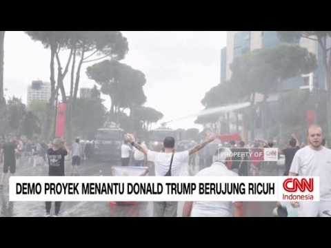 Demo Proyek Menantu Donald Trump Berujung Ricuh thumbnail