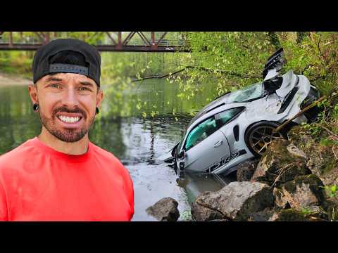 I BOUGHT A WRECKED PORSCHE 911 GT3RS THAT WENT SWIMMING thumbnail