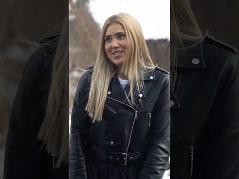 ZIMA 🥶 LATA 90 vs DZIŚ 😏🤣 #kabaret #skecz #humor #komedia #parodia thumbnail
