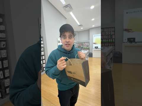 Comoré 5 iphones y me regalaron esto😱😰😪😭 thumbnail