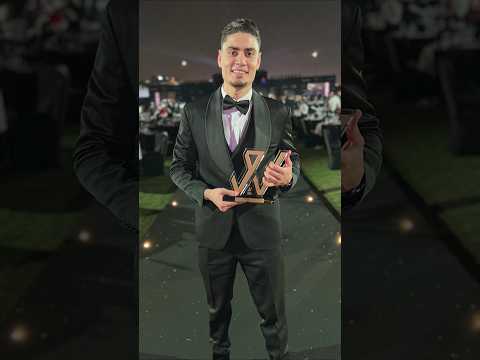 رسميا.. افضل صانع محتوى عربي. شكرا ليكم على اللحظة دي ❤️ thumbnail
