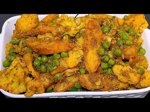 हलवाई स्टाइल मसालेदार सूखी गोभी आलू मटर की सब्ज़ी | Tasty & Easy Masaledar Gobhi Matar Aloo recipe  thumbnail