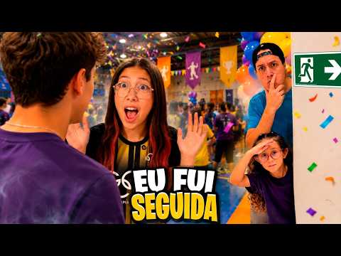 ELE ESTAVA ME OLHANDO DESDE O COMEÇO DA FESTA *E eu não sabia thumbnail