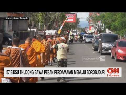 57 Biksu Thudong Bawa Pesan Perdamaian Menuju Borobudur thumbnail
