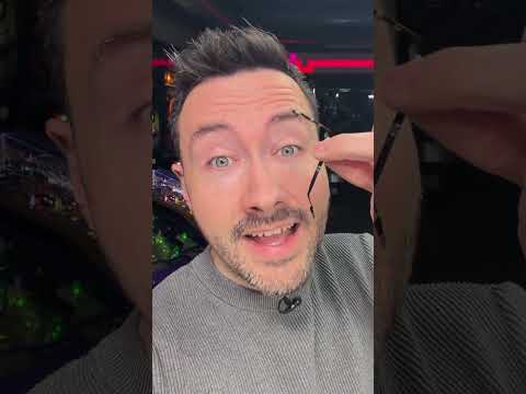 Je fabrique un iPhone de A à Z ! thumbnail