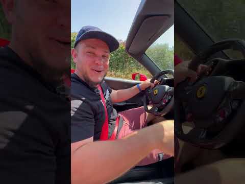 La Boiserie teste ma Ferrari ! thumbnail