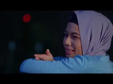 [CLIP] Cinta Bukan Kristal: Ep 3 - Mak Su Ni Ajar Aryana Bukan-Bukan Lah | Tonton thumbnail