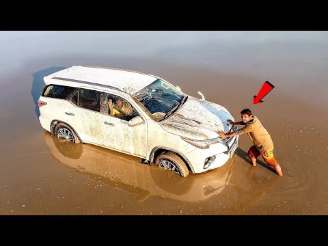 Don't Drive Fortuner in Water - 4x4 Fortuner Car Off-roading thumbnail