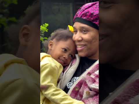 We helped this mother and gave her $500! 🥺❤️ thumbnail