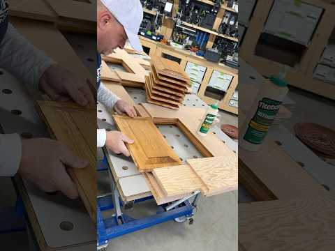 Grabbed some @Titebond 3 and @BoraTool clamps to do the final glue up on this door thumbnail