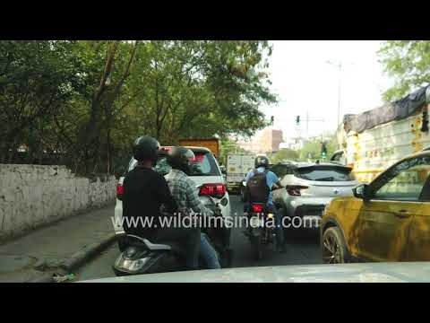 Busy traffic scene on the roads of New Delhi thumbnail