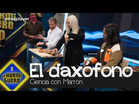 Mónica Naranjo y Pablo Motos aprenden a tocar el daxófono - El Hormiguero thumbnail