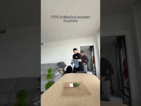 POV: Te atiende el camarero de prueba thumbnail