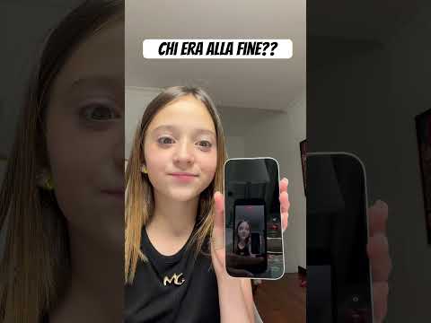 FIGLIACHIARA ama pulire il telefono facendo ASMR ! A voi?? thumbnail