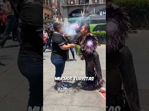 Turistas llegan a la CDMX solo para hacerse esta limpia thumbnail