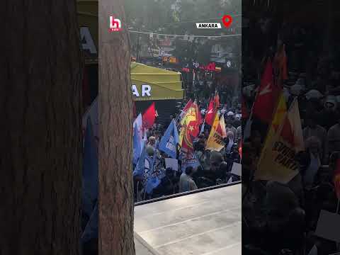 Ankara'da katledilen Ethem Sarısülük'ü anmak isteyenlere polis biber gazıyla müdahale etti! thumbnail