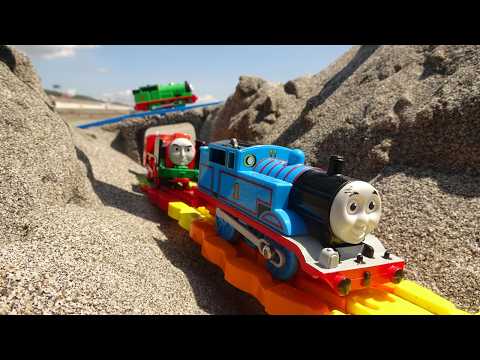 Thomas the Tank Engine Plarail ☆ Big Sand Mountain Valley & Tunnel Adventure Course thumbnail