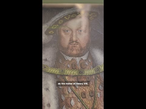 Living inside a haunted royal palace thumbnail