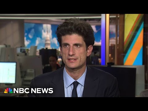 Jack Schlossberg says Trump ‘impeachment has to be on the table’ for House Democrats thumbnail