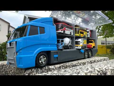 Cleanup Convoy Truck ☆ Find and play with 13 working vehicles in the park! thumbnail