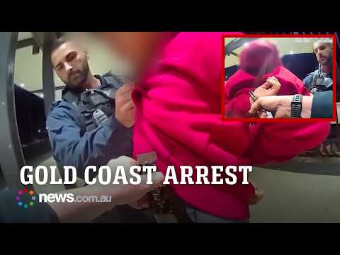 Police find machete hidden in teenager's pants thumbnail