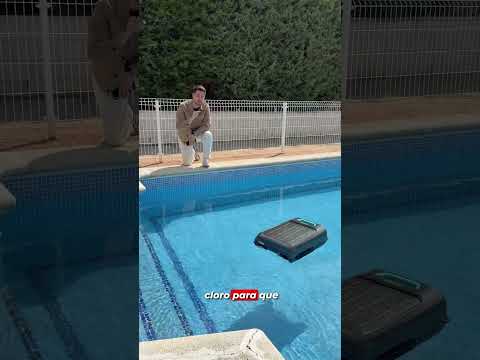 ¡Olvídate de limpiar tu piscina para SIEMPRE! 💦 Aiper Expert Duo thumbnail