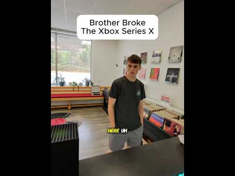 BROTHER BROKE THE XBOX SERIES X!!! #brokenfix #smartphone #retrogaming #problemfix #brokendisplay thumbnail