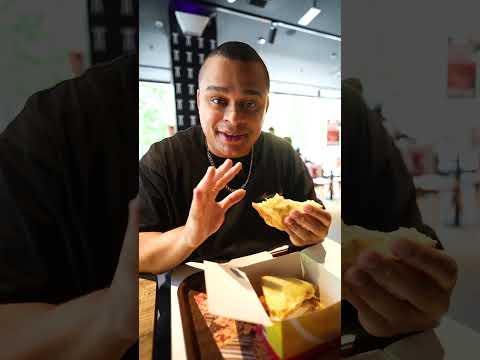*Publi. KFC ha juntado pollo, queso, jamón york y Ruffles York’eso en un sándwich… y necesito admiti thumbnail