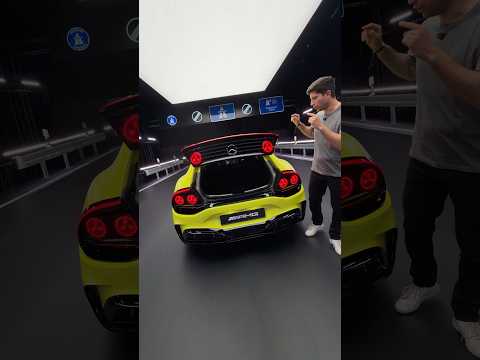Quest’auto ha UNA TECNOLOGIA e una potenza FUORI DI TESTA, Mercedes-Amg GT 4 Door thumbnail