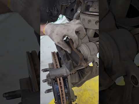 Gmc install new front brake pads and rotor #brakesystem #automobile thumbnail