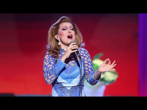 María Parrado imita a Rocío Dúrcal con ‘Como tu mujer’ - Tu Cara Me Suena thumbnail