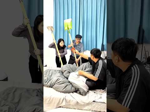 Dùng trai đẹp gái xinh để dụ Bố và Chị gọi anh trai dậy #funny #haihuoc #giaitri thumbnail