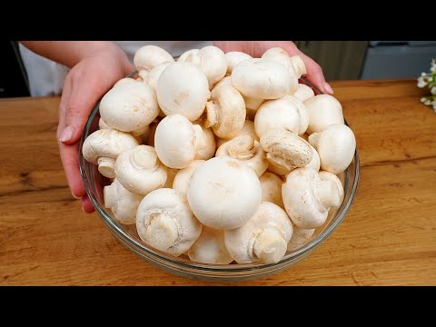 This incredible creamy mushroom soup always warms my heart! Delicious mushroom soup! thumbnail