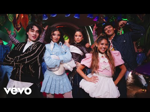 Descendants Wicked Wonderland - Cast - Perfect Princess (Disneyland Park Version) thumbnail