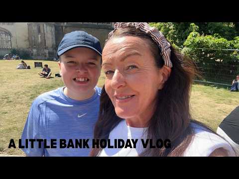 A LITTLE BANK HOLIDAY VLOG thumbnail