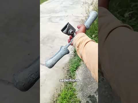 Mengapa Kabel Tegangan Tinggi Dipasang Benda Mirip Dumbel? Ternyata Ini Fungsinya #faktateknik thumbnail