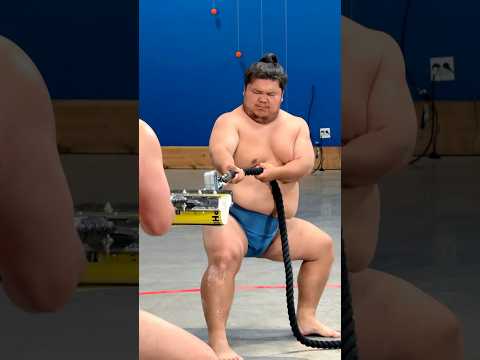 Sumo Wrestlers vs Phone Books thumbnail
