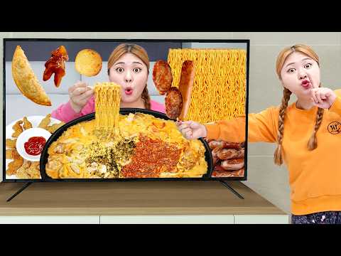 Mukbang Fire Spicy Noodle Tteokbokki TV 속 편의점 음식 먹방 New Convenience Store food | HIU 하이유 thumbnail