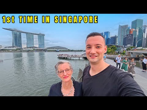 My Mom's 1st Time In Singapore 🇸🇬 (Emotional) thumbnail